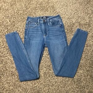 Women’s Hollister Skinny Jeans